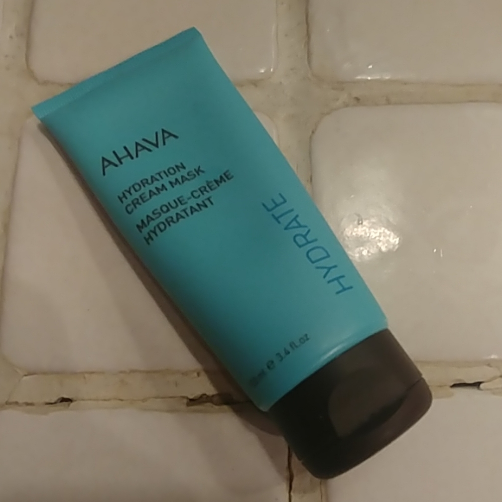 AHAVA hydration cream mask
